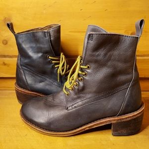 GEE'WaWa Handmade Black Boots sz 7.5
